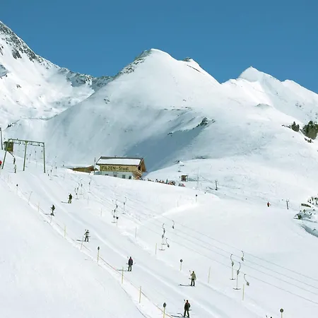 In Near Lifts, Cleaning Included * Mayrhofen