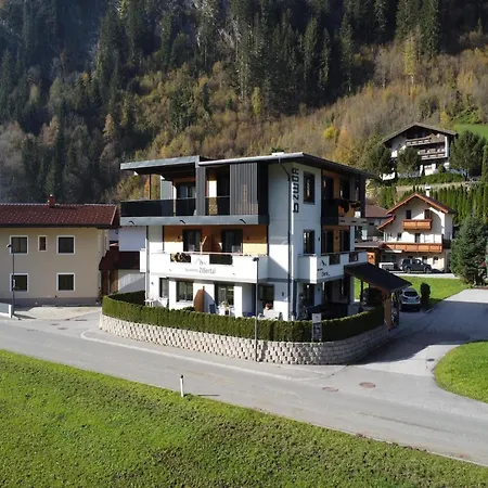 In Near Lifts, Cleaning Included * Mayrhofen
